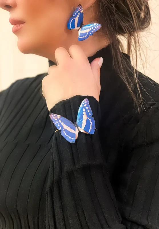 نیم ست گوشواره و دستبند پروانه آبی آوان | زیور دستساز با پروانههای رزینی