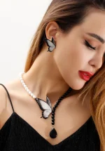 ست گردنبند و گوشواره پروانه شهدیس با سنگ اونیکس و مروارید