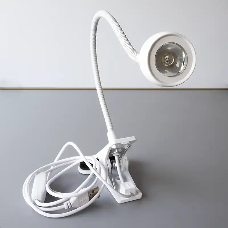 چراغ UV LED با پایه گیره‌ای و کابل USB – مناسب خشک‌کردن رزین یا لاک ناخن