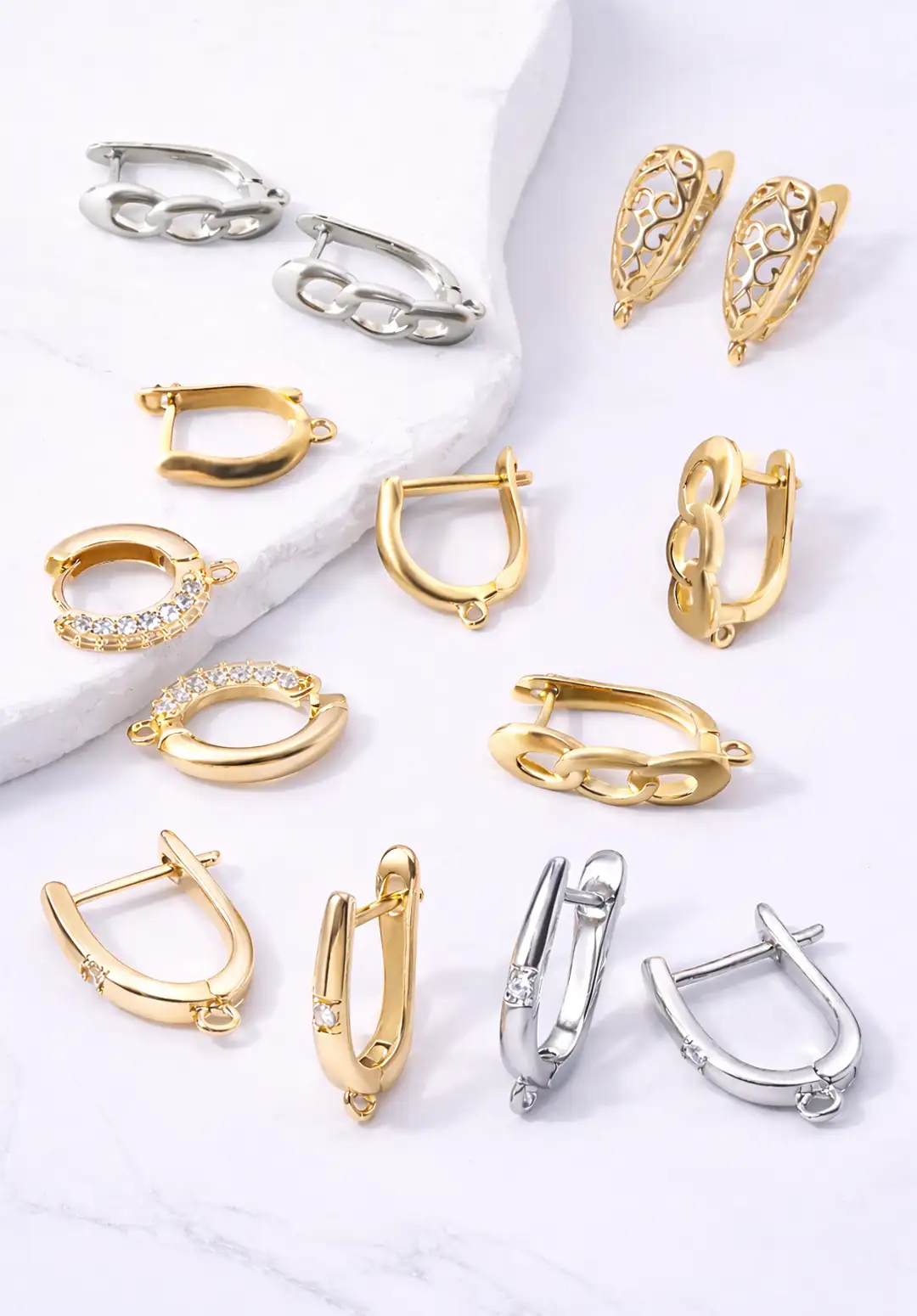 پایه گوشواره کلیپسی وارداتی: انتخابی حرفه‌ای برای طراحی گوشواره‌های دست‌ساز