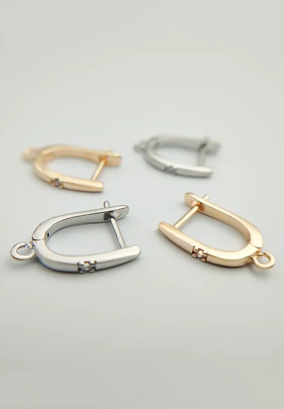 پایه گوشواره حلقه‌ای قفل دار کوچک نگین‌دار نقره ای و طلایی– کد EH-001