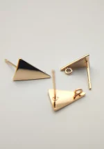 پایه گوشواره آب طلا مثلثی گرید A+ وارداتی با طراحی مینیمال و وزن سبک با حلقه اتصال