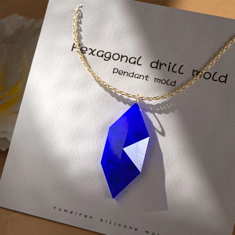 زیبایی حتی با یک رنگ ساده